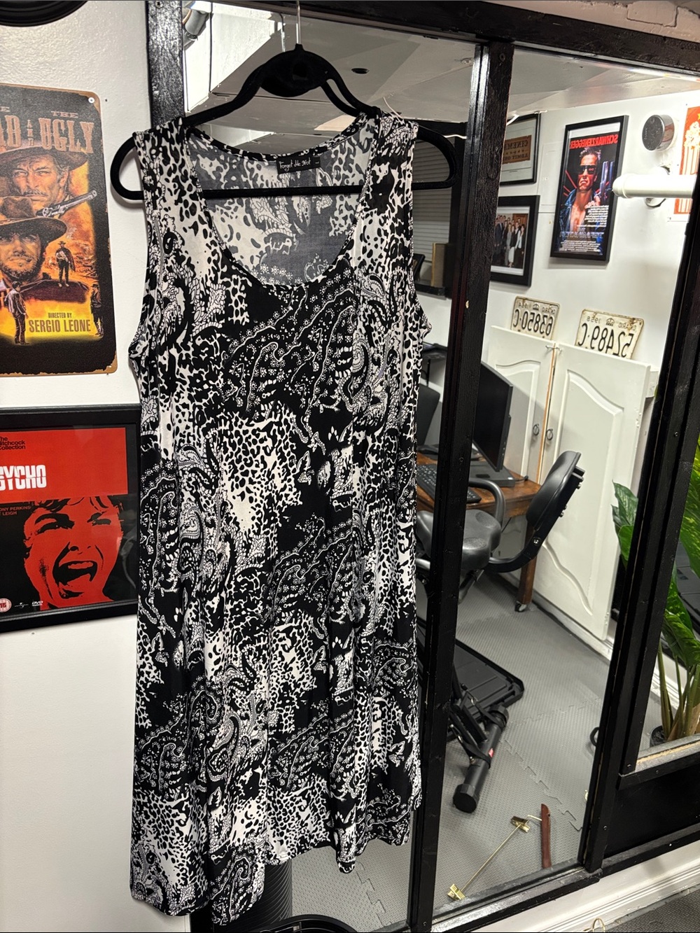 Sleeveless Black and White Paisley Midi Dress